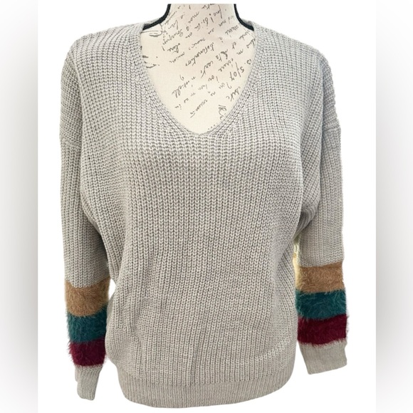 None Sweaters - New Multi-colored Fur Cuff Sleeve Grey Pullover Sweater